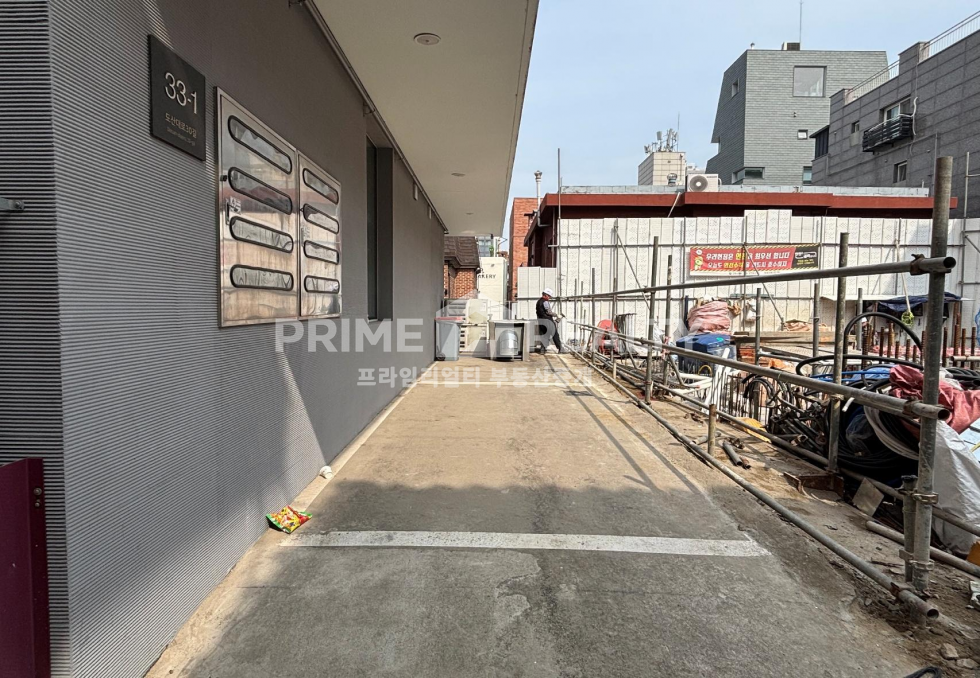 서울 강남구 논현동 주건축물제1동 1층 같은 지1층, 높은 층고 무권리 상가 강남상가임대 강남사무실임대 월세 매물번호 11005 사진 8