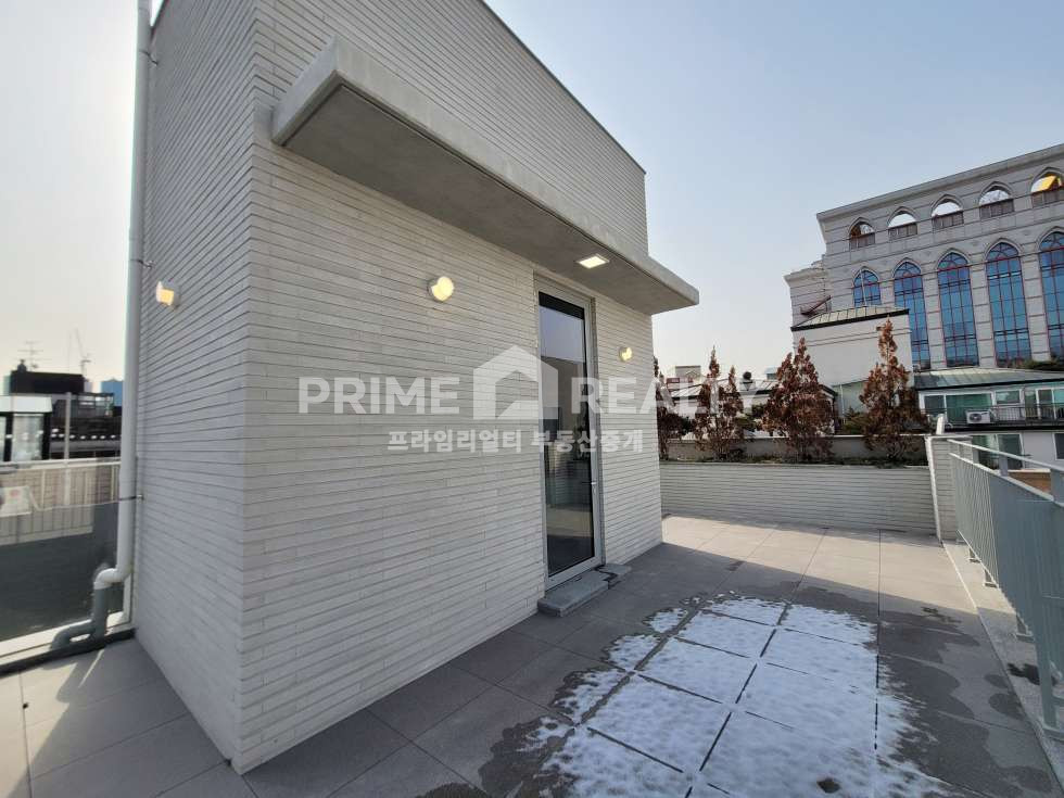 서울 강남구 신사동 주건축물제1동 신사동 압구정역 신축 첫입주 통임대 사옥 연면적 약 170평 강남사무실임대 강남사옥임대 월세 매물번호 10827 사진 14