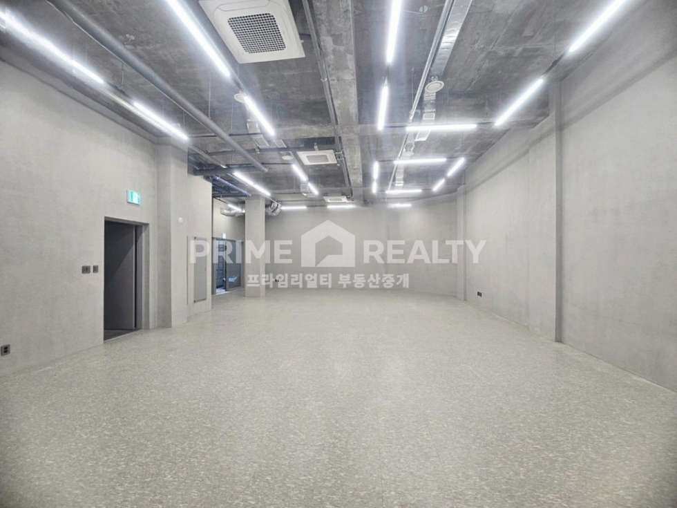 서울 강남구 역삼동 역삼동 신축 B1층 전용약50평 층고4.8M 선큰 구조 스튜디오·연습공간 강남사무실임대 강남스튜디오임대 월세 매물번호 10831 사진 4