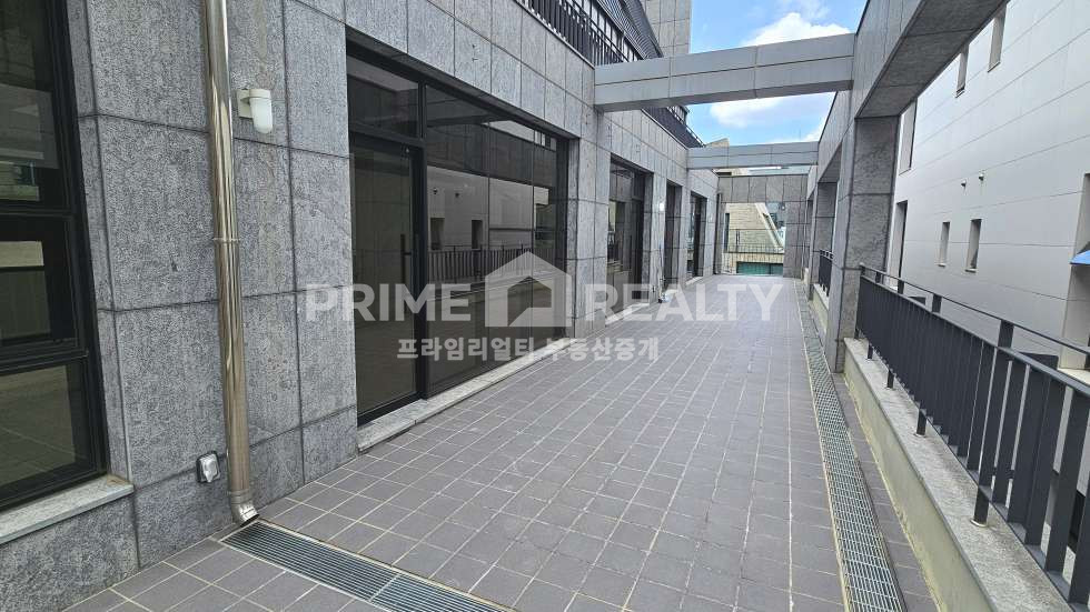 서울 강남구 삼성동 삼성동 사옥 임대 │ 삼성중앙역 도보 5분 │ 테라스 多 신축급 단독건물 │ 연면적 296평│강남사옥임대│강남통임대│강남사무실임대 월세 매물번호 10331 사진 13