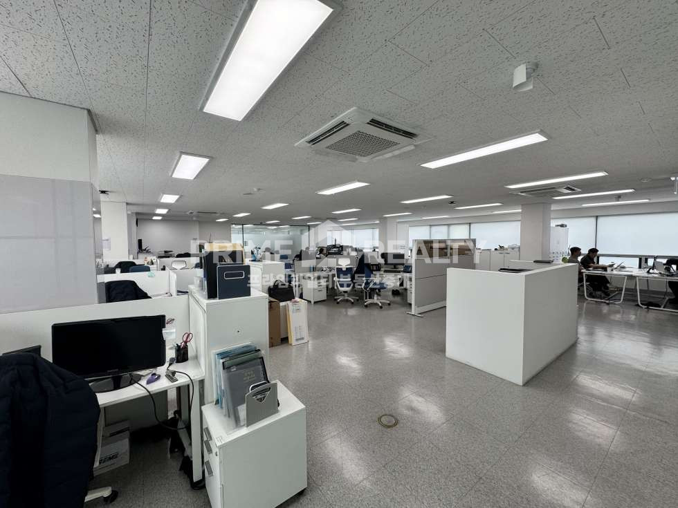 서울 강남구 삼성동 삼성동 사무실 임대 │ 봉은사역 도보 3분 │ A급 인테리어 │ 전용 130평 월세 매물번호 10096 사진 3