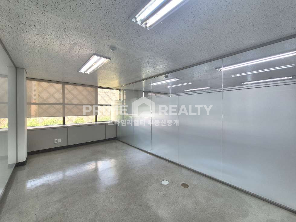 서울 강남구 삼성동 삼성동 사무실 임대 │ 삼성중앙역 도보 2분 │ 대로변 + 주차1대 포함 │ 전용 20평 월세 매물번호 10145 사진 5