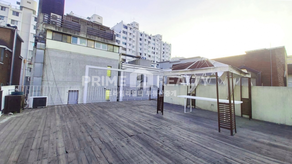 서울 강남구 청담동 학동사거리 통임대 │ 도산대로 이면 │ 단독 소형 사옥 │ 연면 79평 월세 매물번호 10167 사진 5